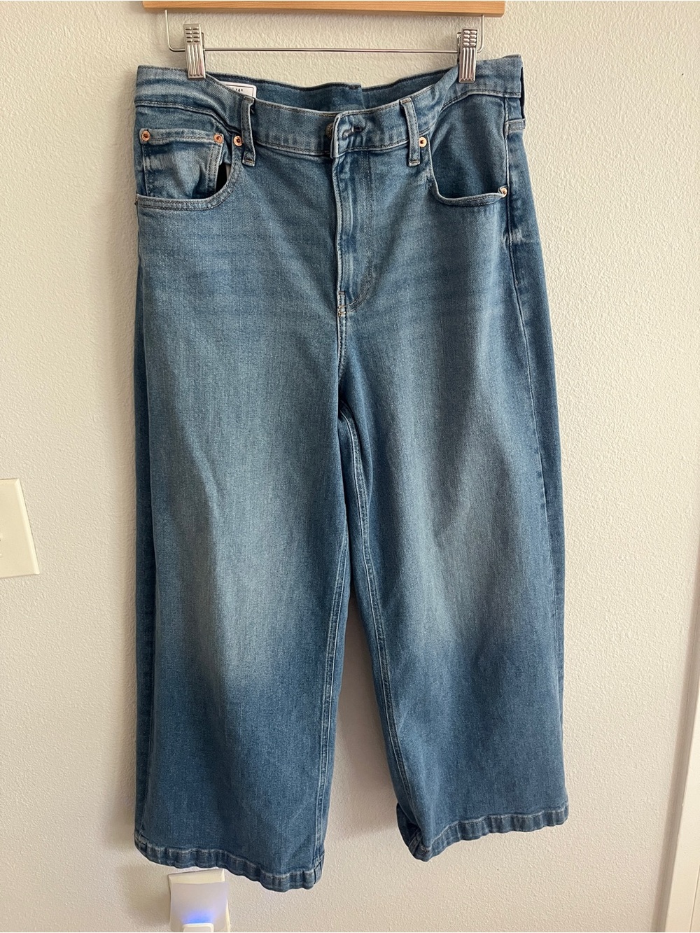 GAP High Rise Stride Wide-Leg Jeans - 32R